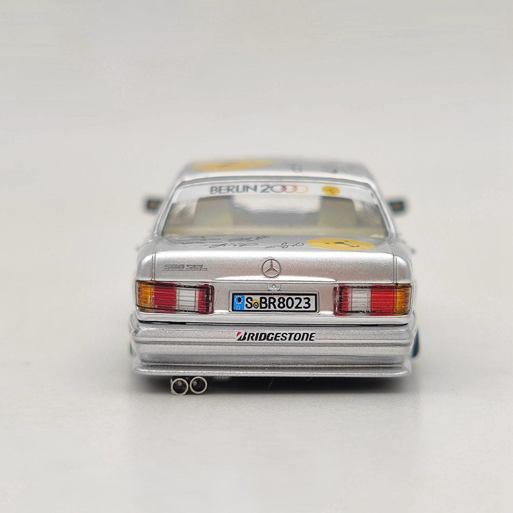 Master 1:64 Mercedes-Benz 190E Berlin Bear 2000 Lowride Diecast Toys Car Models Miniature Vehicle Hobby Collection Gifts