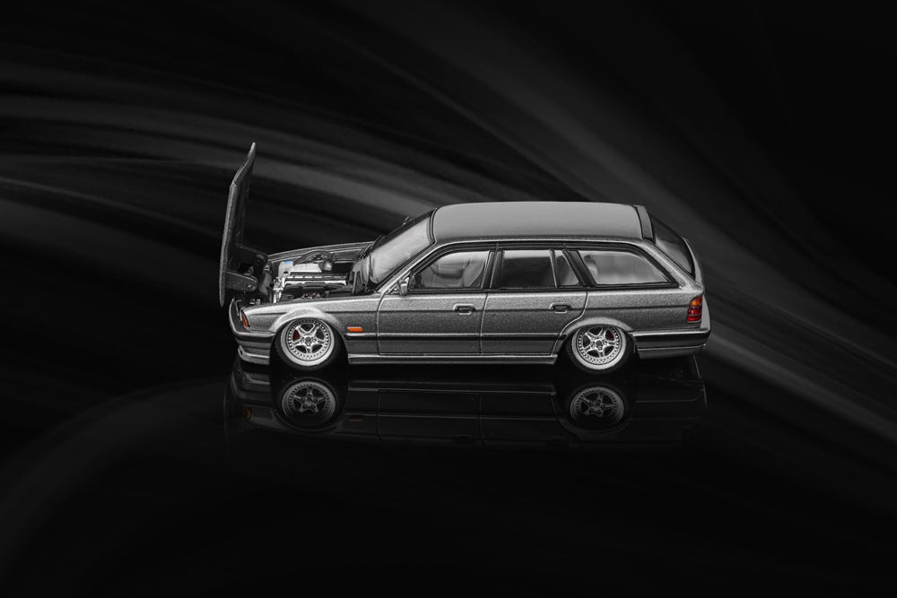 Mortal 1:64 M5 E34 TOURING Wagon Openable Hood Diecast Toys Car Models Hobby Collection Gifts