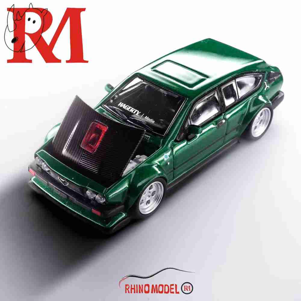 RM 1:64 Alfa Romeo GTV6 Wide Body Modified Open Hood with Engine Diecast Toys Car Collection Gifts