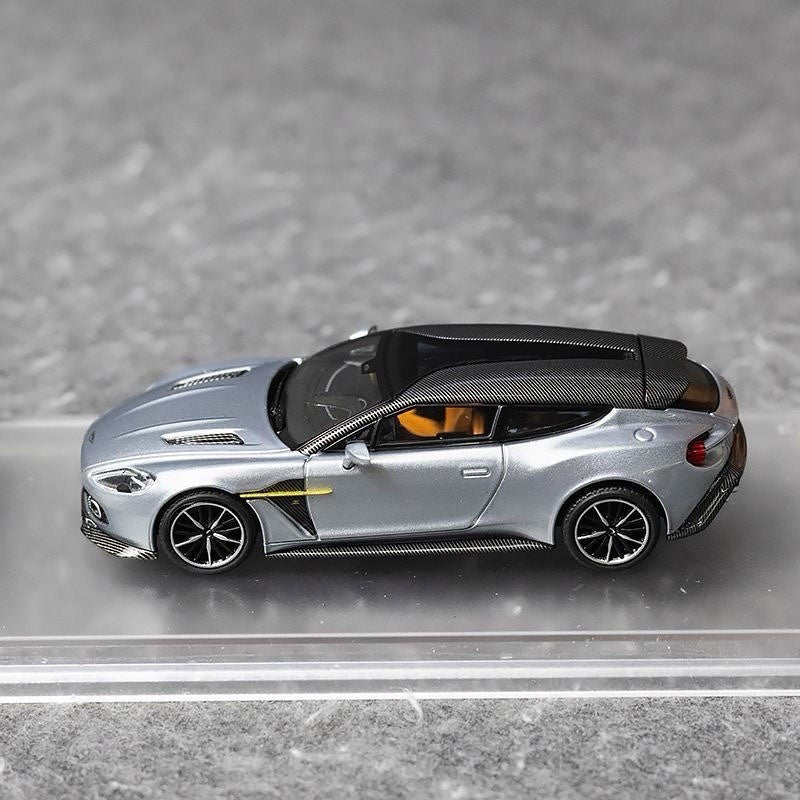 KING MODEL 1:64 Aston Martin Vanquish Zagato Shooting Brake Diecast Toys Car Model Gifts