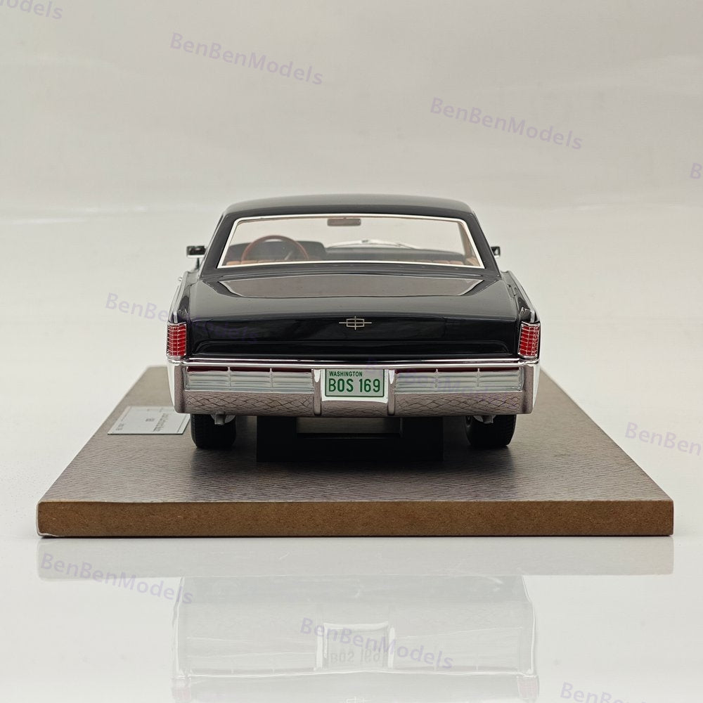 1/18 Lincoln Continental Sedan 1968 Resin Model Car Limited Collection Black