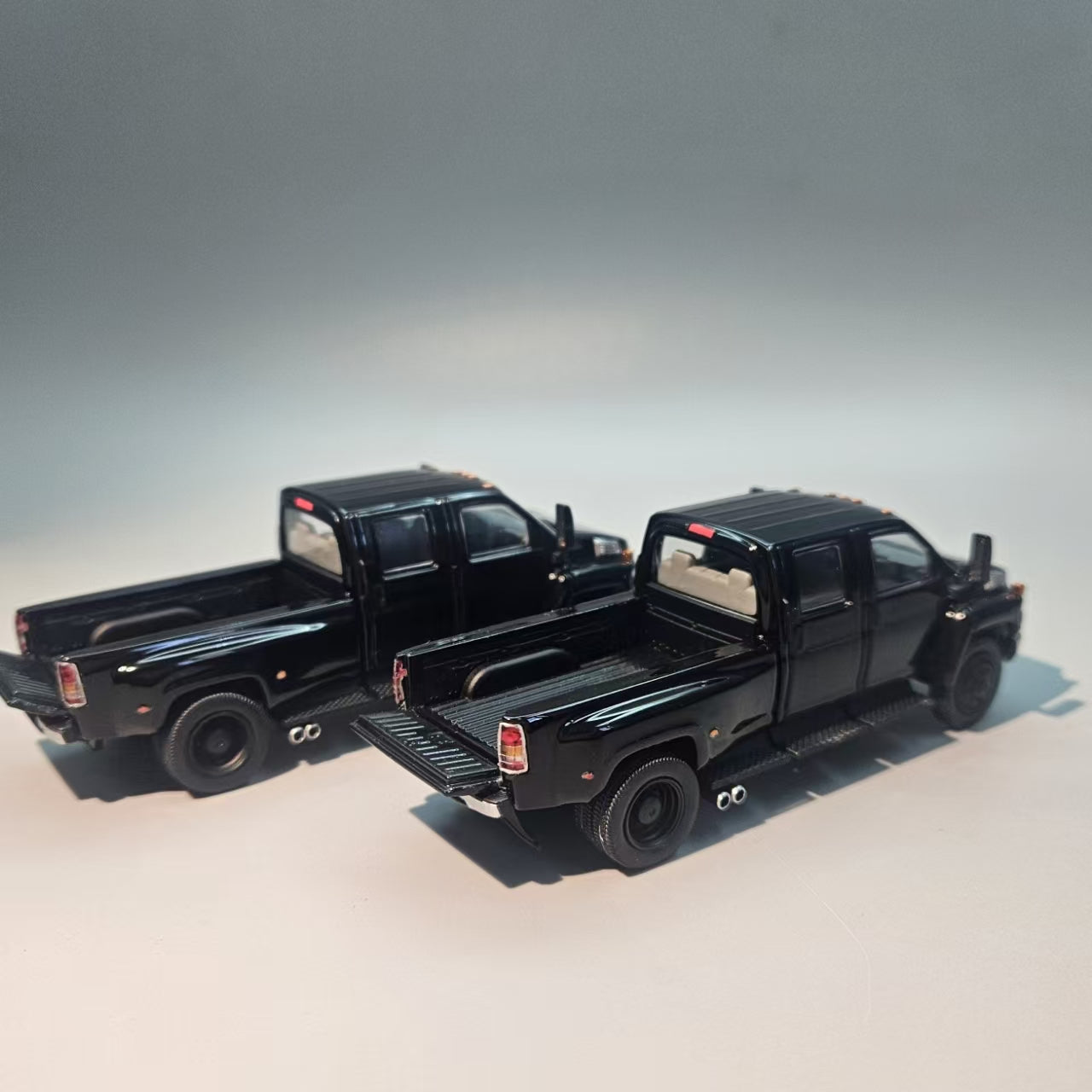 1/64 GOC Chevrolet Kodiac & GMC Topkick C4500 Pickup Diecast Models Car Black