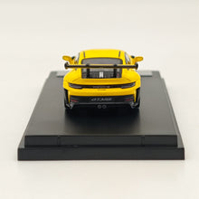 Modèles de voitures moulées sous pression SW Porsche 992 GT3 RS Racing Sports Jaune 1:64