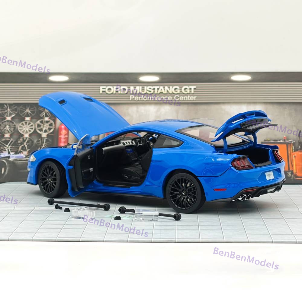 DM 1/18 Scale Model Replicas Ford Mustang GT 2019 Widebodykit Pack RHD Blue