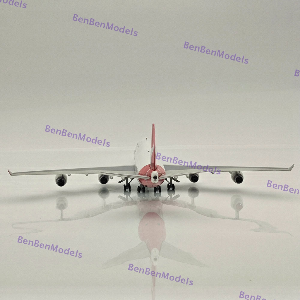 QANTAS Boeing 747-400 / City Of Canberra VH-OJA /IF744QFA0515 WITH STAND / 1:200