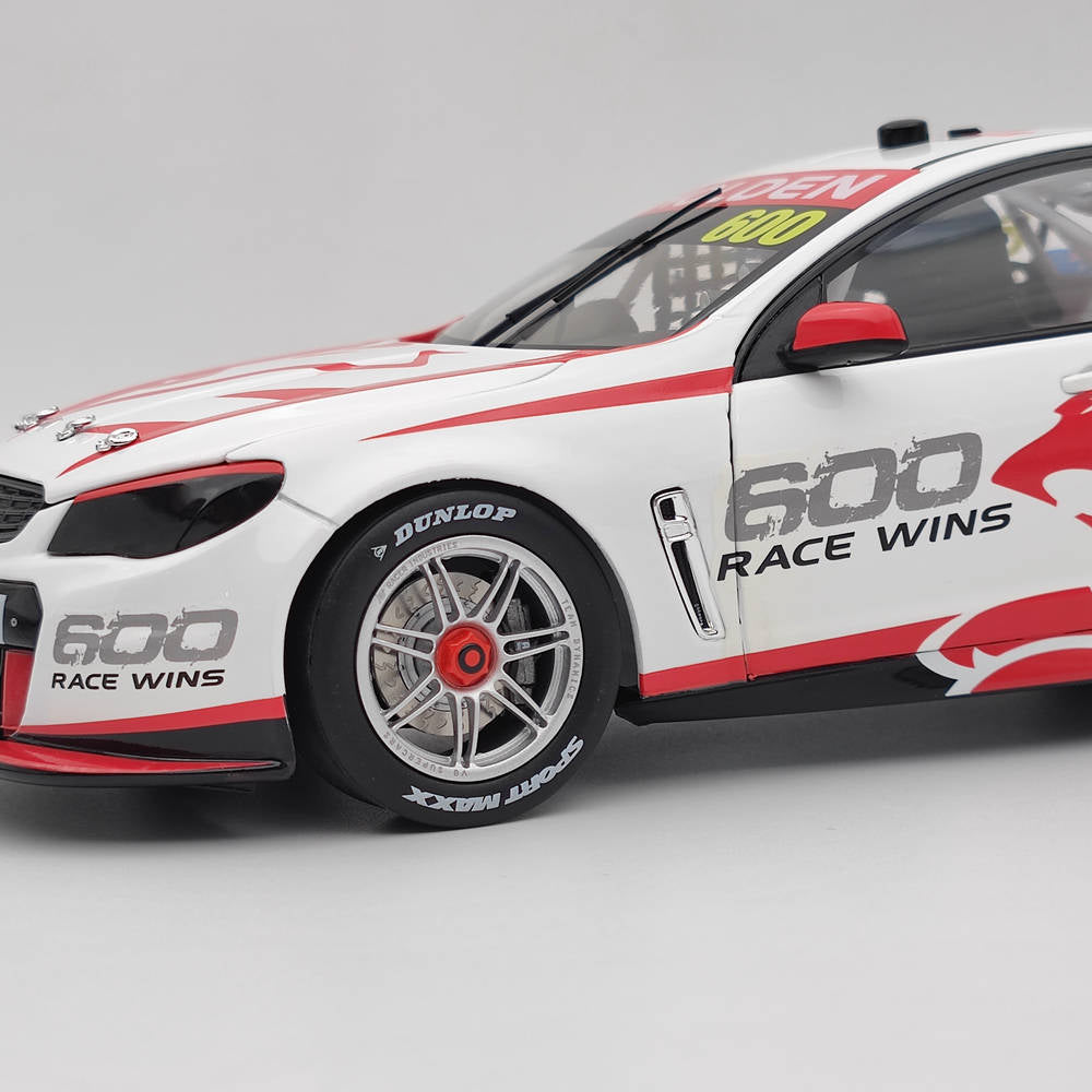 1/18 Authentique HOLDEN VF COMMODORE 600 RACE WINS CONÇU PAR PETER HUGHES Jouets Voiture Cadeau