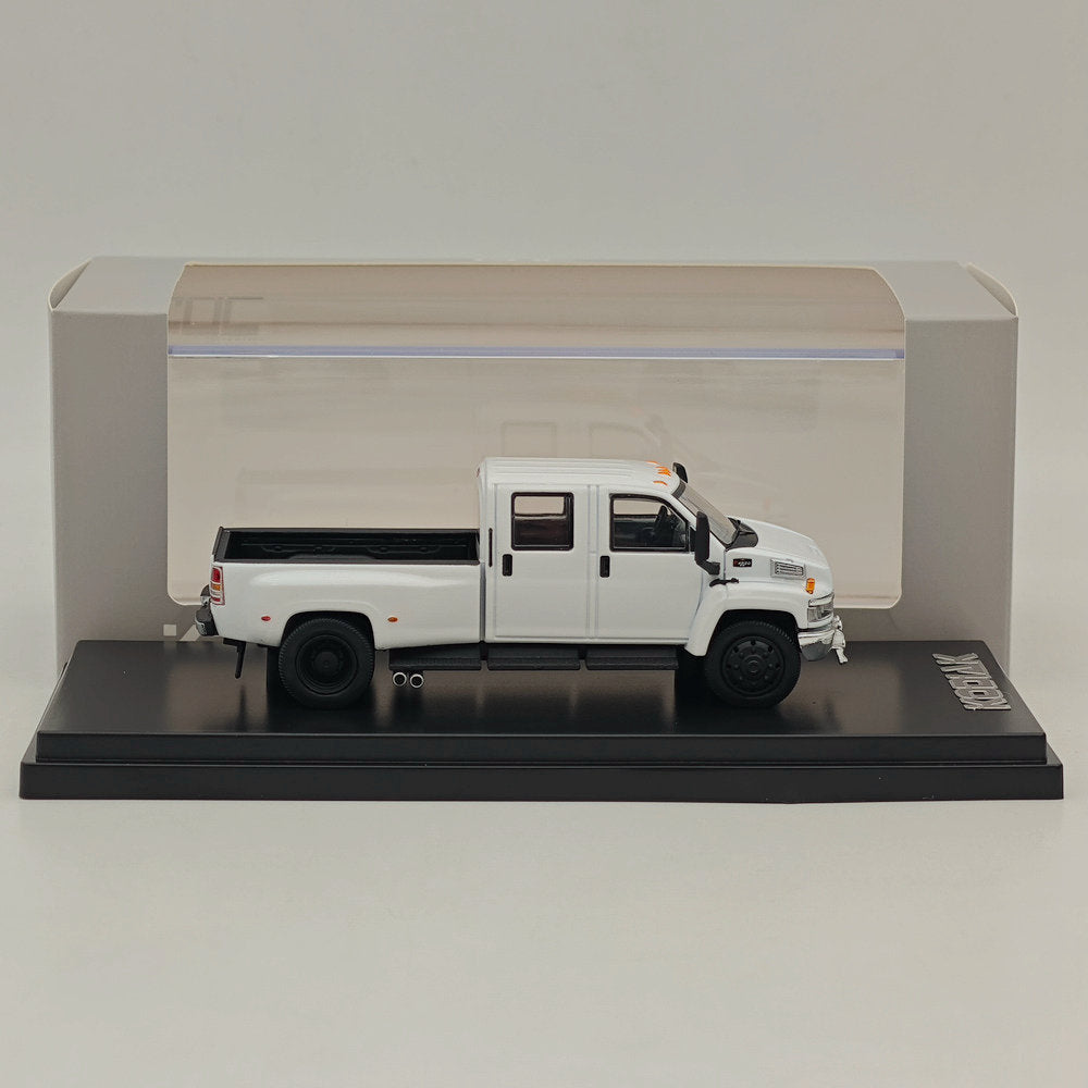 1/64 GOC Chevrolet Kodiac & GMC Topkick C4500 Pickup White Diecast Models Car