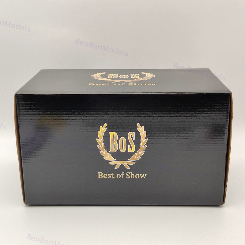 BOS Models 1:18 Land Rover Light weight Series III Hard Top Green 1973 BOS355