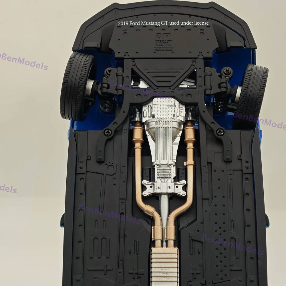 DM 1/18 Scale Model Replicas Ford Mustang GT 2019 Widebodykit Pack RHD Blue