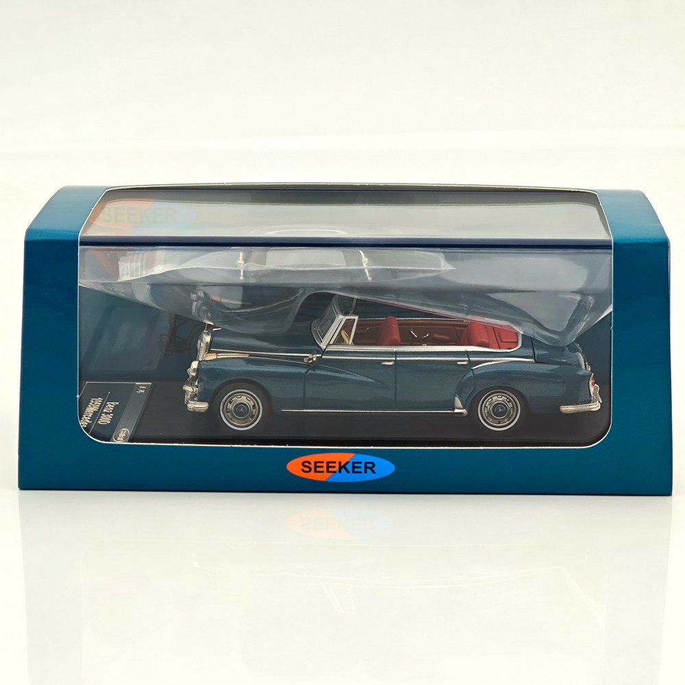 Seeker 1:64 Mercedes Benz 300D Convertible Soft Top Alloy Car Model Collection Diecast Toys Car Miniature Hobby Gifts