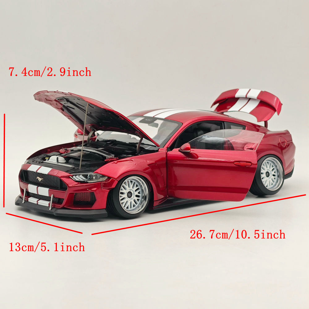 Répliques de modèles à l'échelle 1/18 DM Ford Mustang GT 2019 Widebodykit Pack Red RHD Diecast Car Miniature Hobby