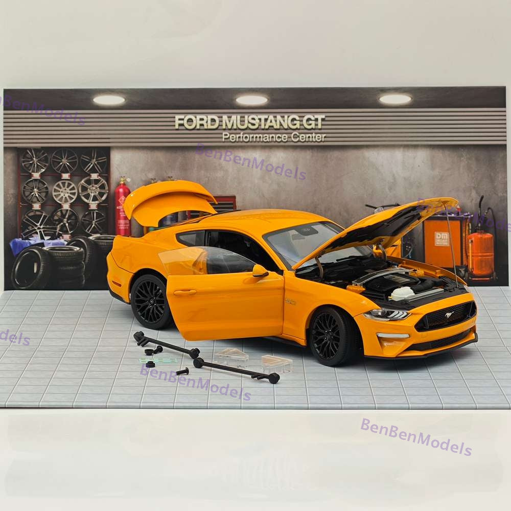 DM 1/18 Scale Replicas Ford Mustang GT 2019 Widebodykit Pack LHD Orange Fury