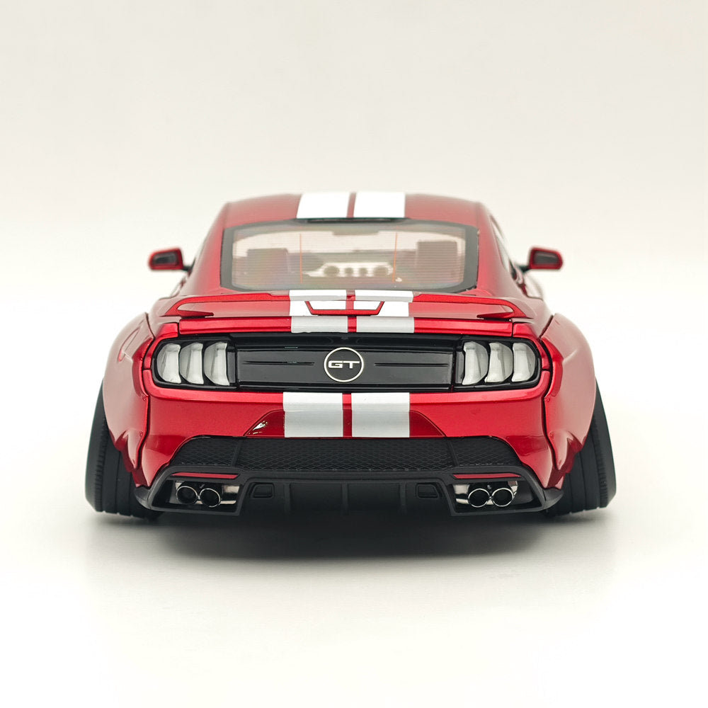 Répliques de modèles à l'échelle 1/18 DM Ford Mustang GT 2019 Widebodykit Pack Red RHD Diecast Car Miniature Hobby