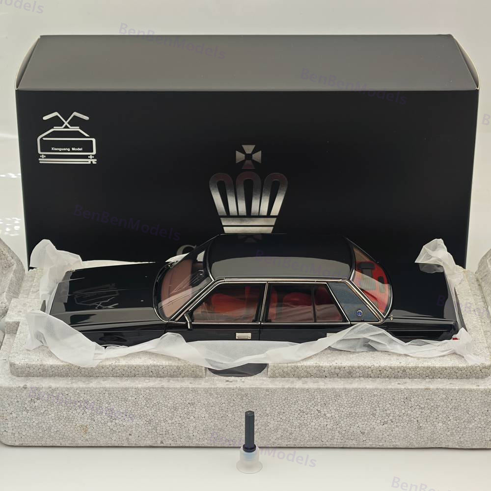 1/18 Toyota Crown Seventh Generation MS122 Black /Red Interior Diecast Model Car