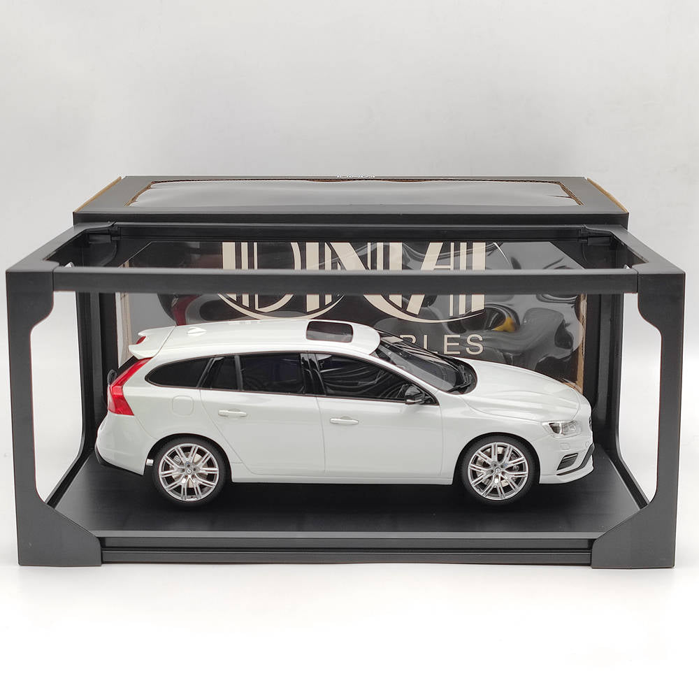 DNA Collectibles 1/18 Volvo V60 Polestar Engineered