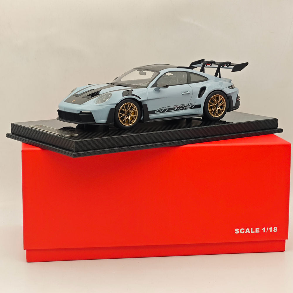 Modèle de voiture de collection de haute qualité en résine AI MODEL 1/18 Porsche 992 GT3 RS GRAY