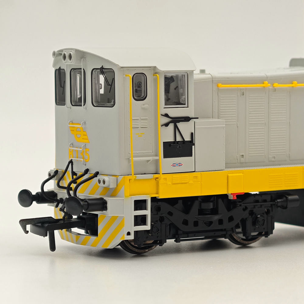 1:76 Murphy Models MM0135 Class 121 Diesel Locomotive B135 in CIE Grey livery -Railways Collection