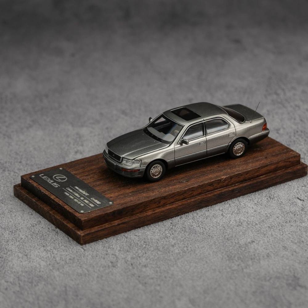 Fine Works 1:64 Lexus LS400 XF10 UCF10 Miniature Diecast Toys Car Models Collection Gifts