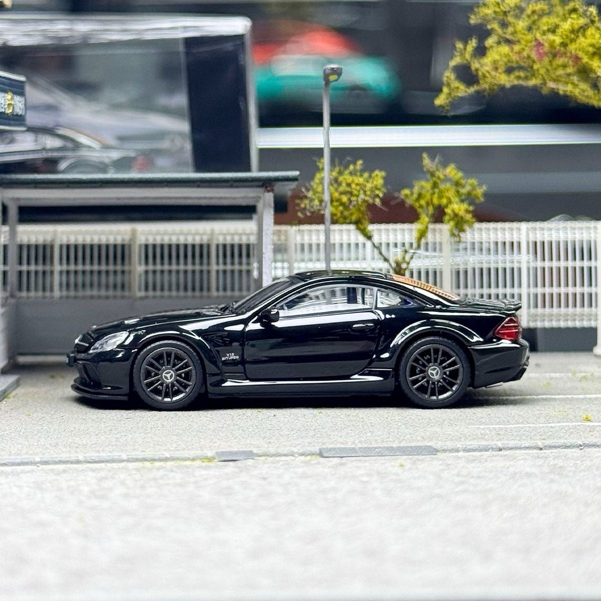 GUM 1:64 Mercedes Benz SL65 AMG Black Series 5th R230 Alloy Car Model Collection Gift Diecast