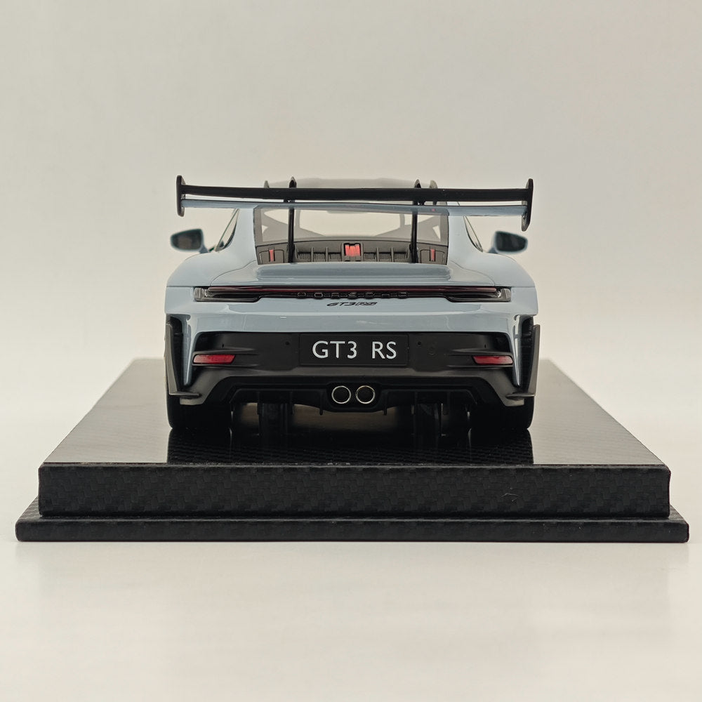 Modèle de voiture de collection de haute qualité en résine AI MODEL 1/18 Porsche 992 GT3 RS GRAY