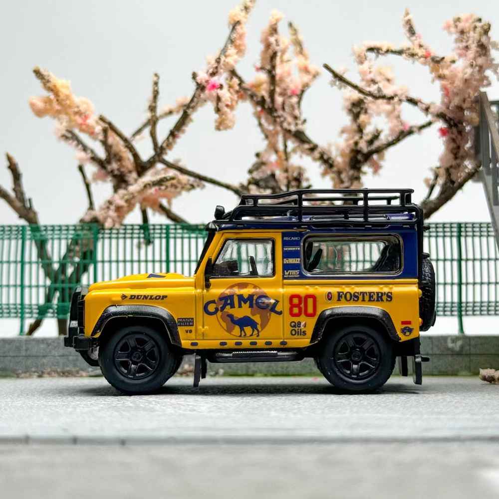 Master 1:64 Land Rover Defender 90 Jouets moulés sous pression Modèles de voitures Miniature Hobby Cadeaux à collectionner avec accessoires