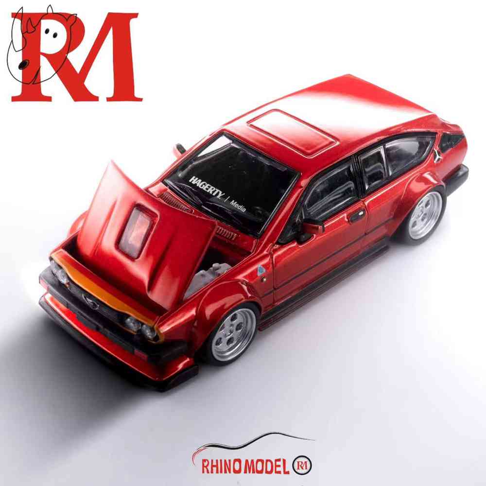 RM 1:64 Alfa Romeo GTV6 Wide Body Modified Open Hood with Engine Diecast Toys Car Collection Gifts