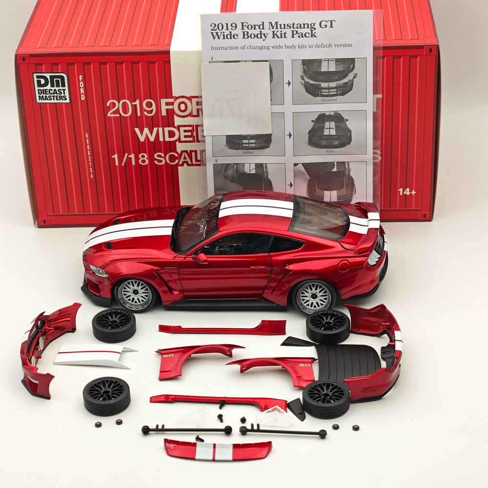Répliques de modèles à l'échelle 1/18 DM Ford Mustang GT 2019 Widebodykit Pack Red RHD Diecast Car Miniature Hobby