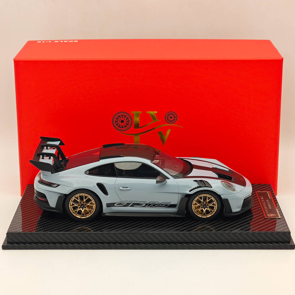 Modèle de voiture de collection de haute qualité en résine AI MODEL 1/18 Porsche 992 GT3 RS GRAY