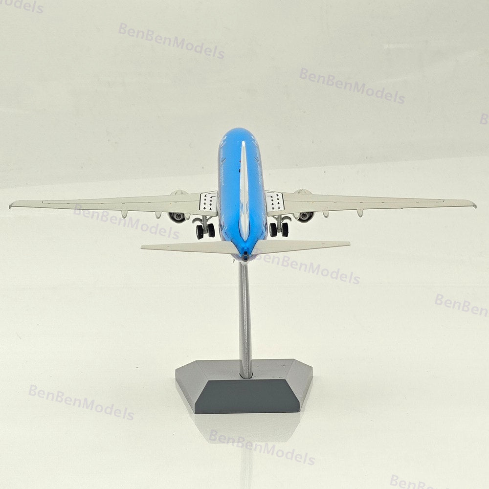 KLM Royal Dutch Airlines Boeing 737-900 / PH-BXR / JF-737-9-001/ 1:200 /Aircraft
