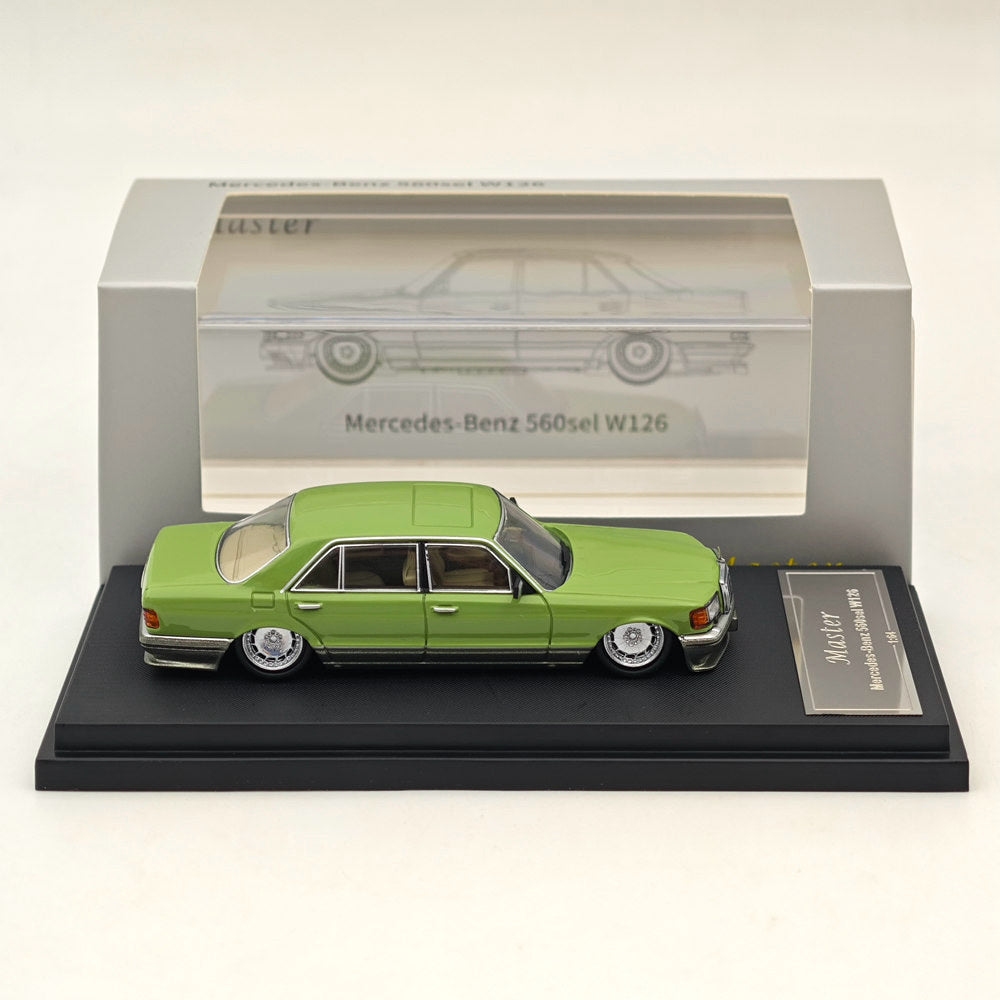Voiture miniature moulée sous pression Mercedes-Benz S560sel W126 1:64