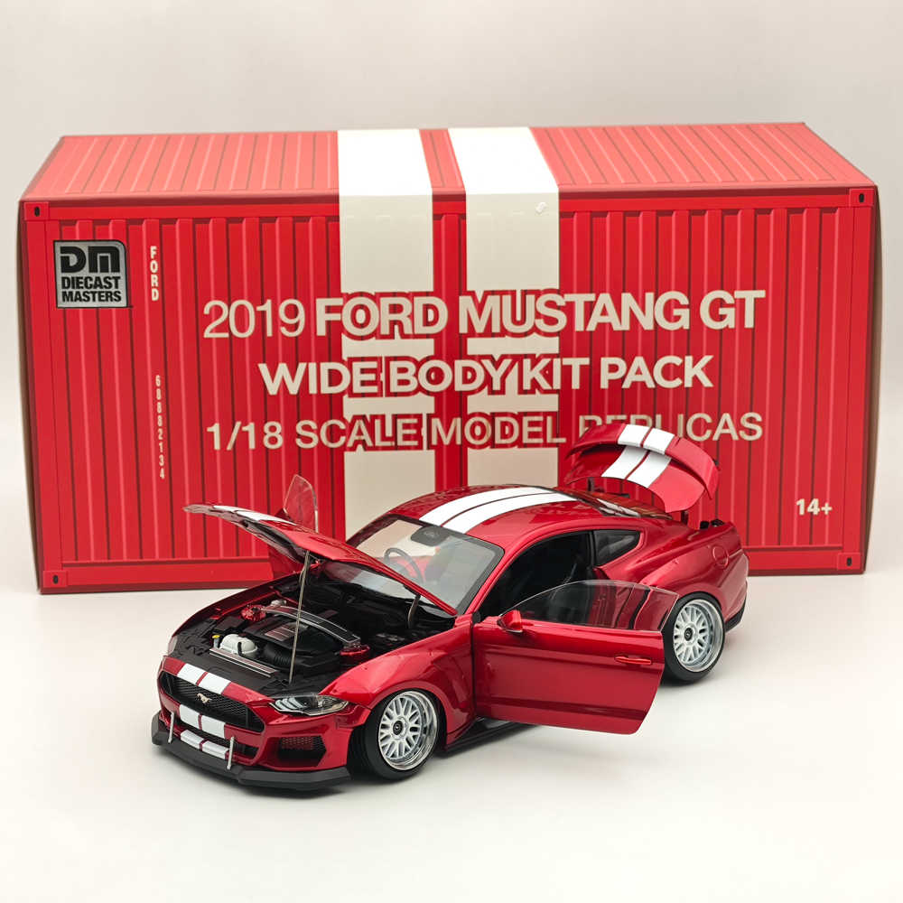 Répliques de modèles à l'échelle 1/18 DM Ford Mustang GT 2019 Widebodykit Pack Red RHD Diecast Car Miniature Hobby
