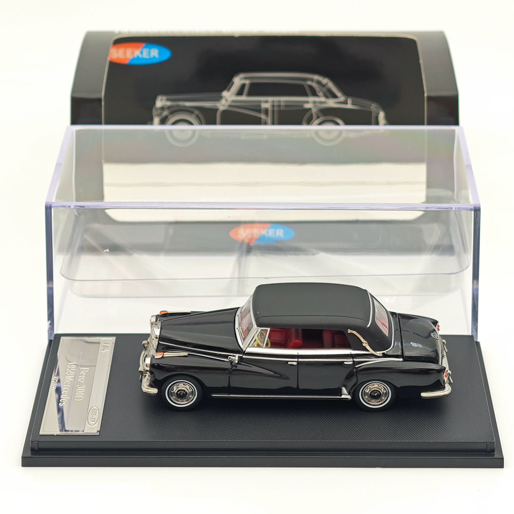Seeker 1:64 Mercedes Benz 300D Convertible Soft Top Alloy Car Model Collection Diecast Toys Car Miniature Hobby Gifts