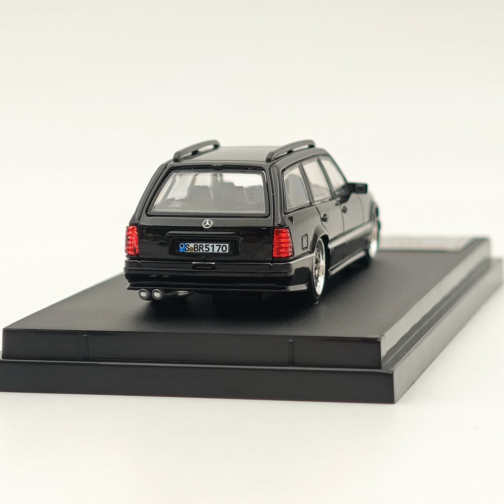 Tout nouveau Mortal 1:64 Mercedes-Benz S124 Travel Diecast Toys Modèles Collection Cadeaux Blanc/Noir