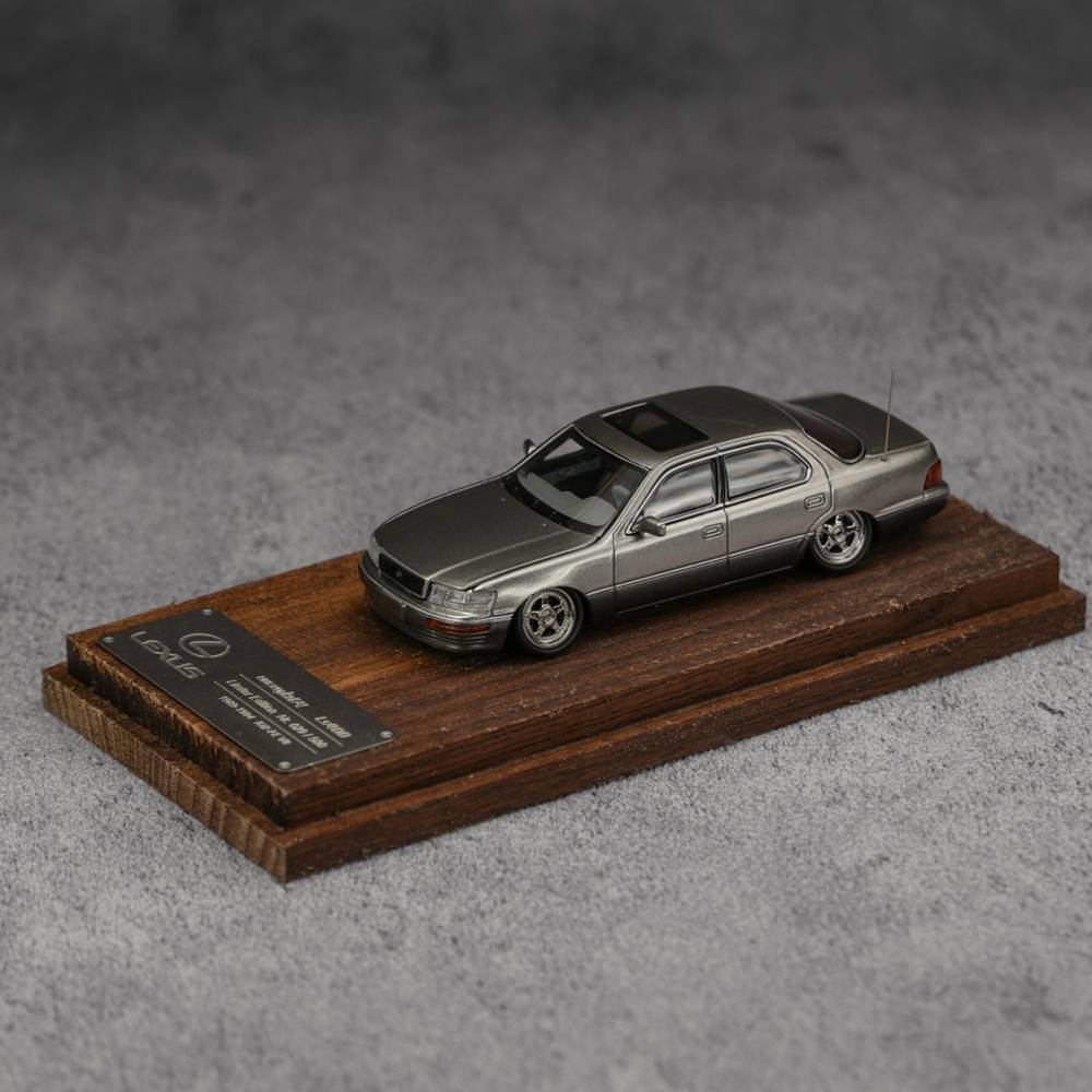 Fine Works 1:64 Lexus LS400 XF10 UCF10 Miniature Diecast Toys Car Models Collection Gifts