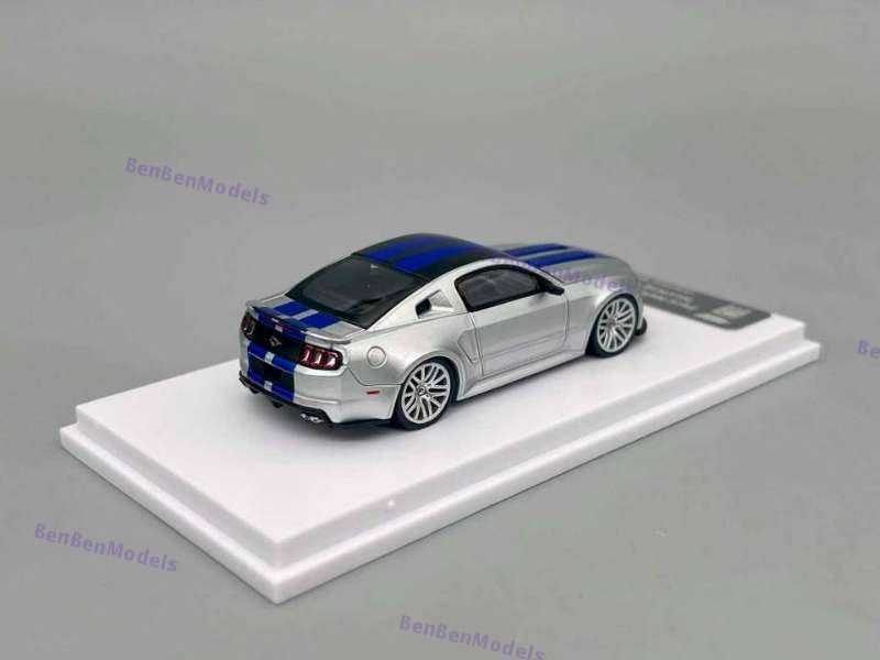 Pre-sale GDO Hunter x DCM 1:64 Mustang GT 2014 NFS Silver Blue Need For Speed