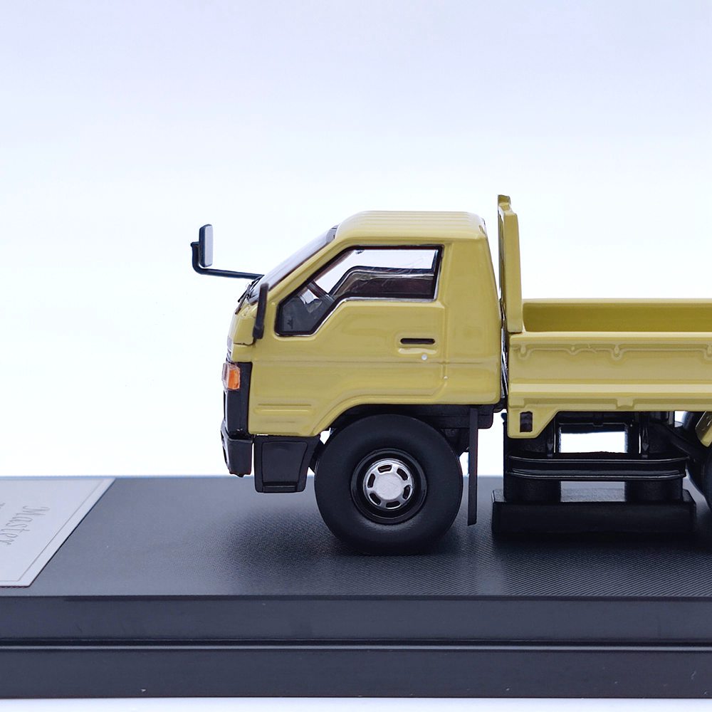 Master 1:64 Toyota Dyna Light Truck Double Rangée Siège Châssis En Métal Jouets Modèles De Voitures Hobby Collection Cadeaux