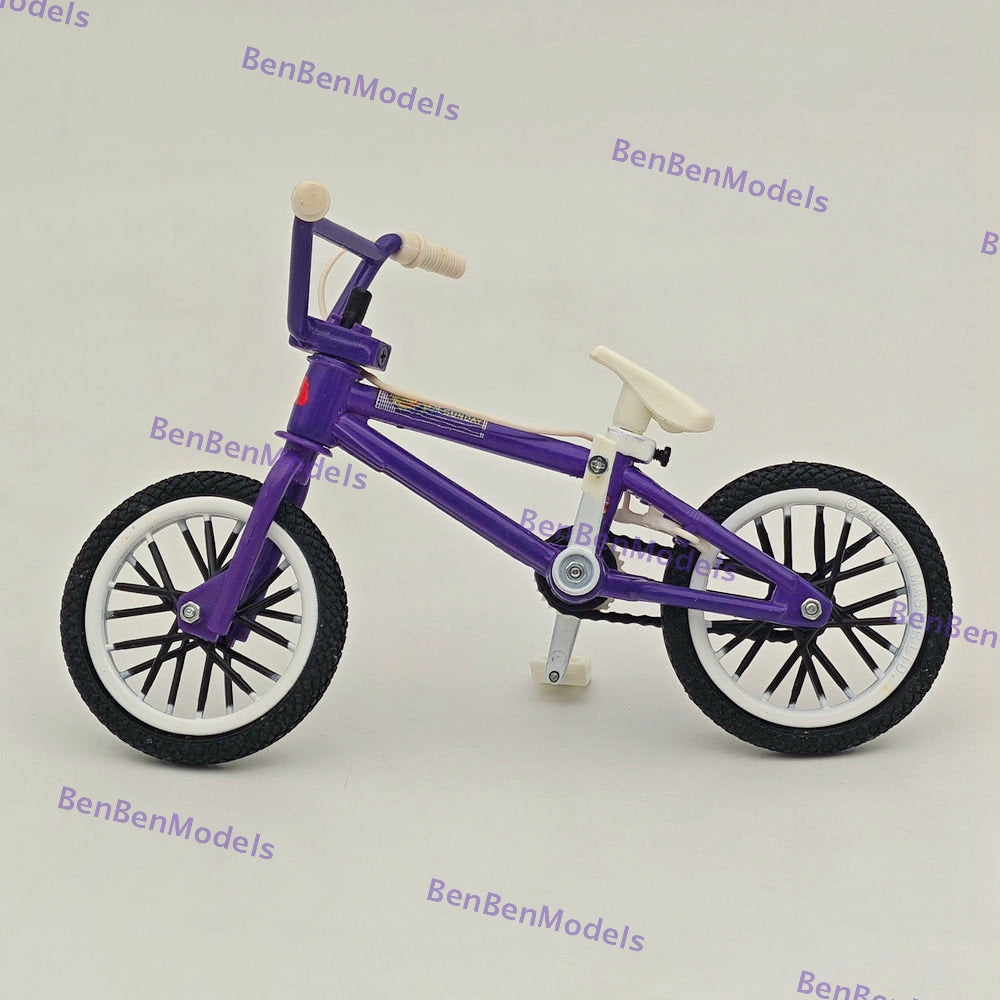 FLICK TRIX Street Hits Sunday! Finger Bike with Toys Barrier Diecast Gift Rare