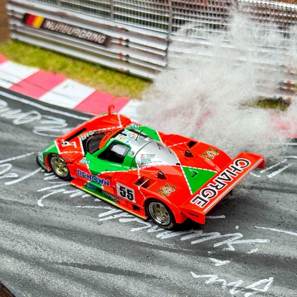 MH 1:64 Mazda 787B Le Mans Winner Diecast Model Front/Rear Removable Collectible