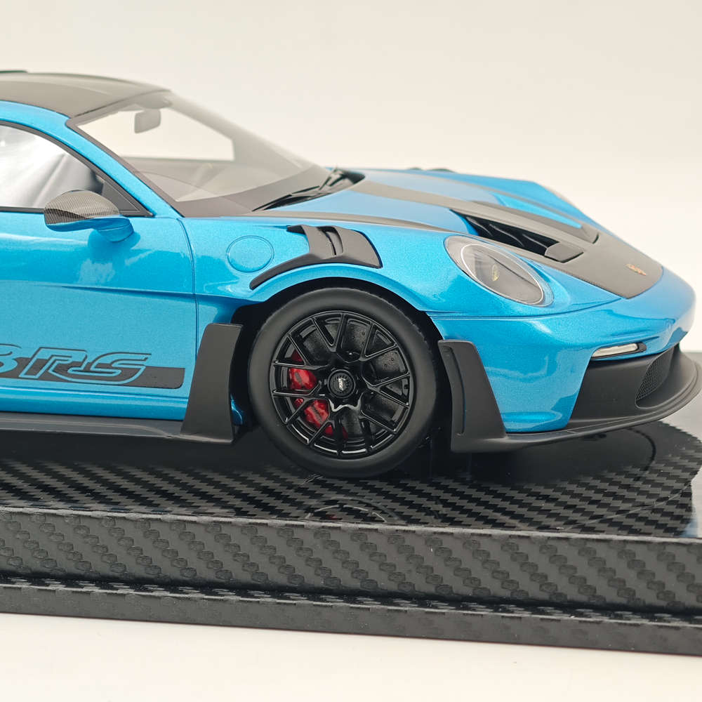 Modèle de voiture de collection de haute qualité en résine AI MODEL 1/18 Porsche 992 GT3 RS LCE SILVER BLUE