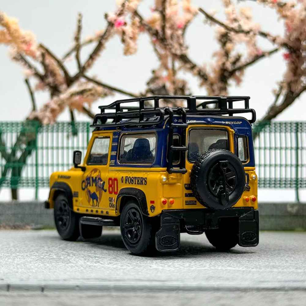 Master 1:64 Land Rover Defender 90 Jouets moulés sous pression Modèles de voitures Miniature Hobby Cadeaux à collectionner avec accessoires