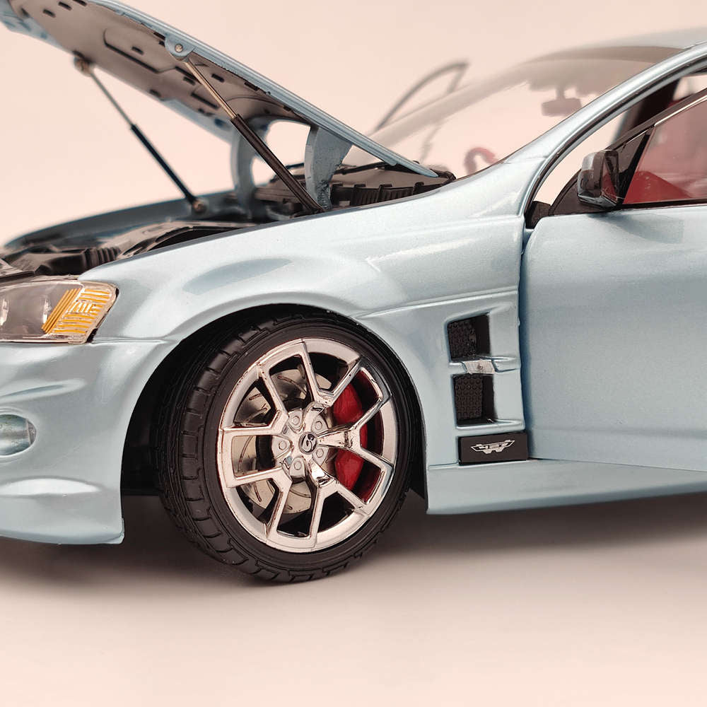 1/18 Apex Hsv Commodore W427 Panorama Silver #AD81204 Diecast Models Car Gift
