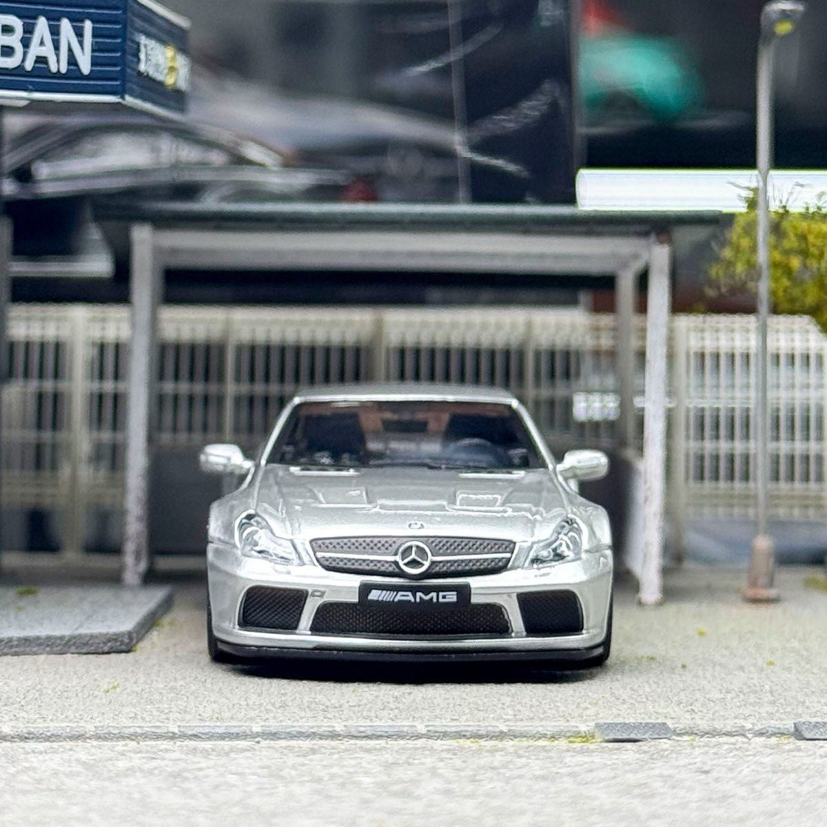 GUM 1:64 Mercedes Benz SL65 AMG Black Series5th R230 Alloy Car Model Gift Silver