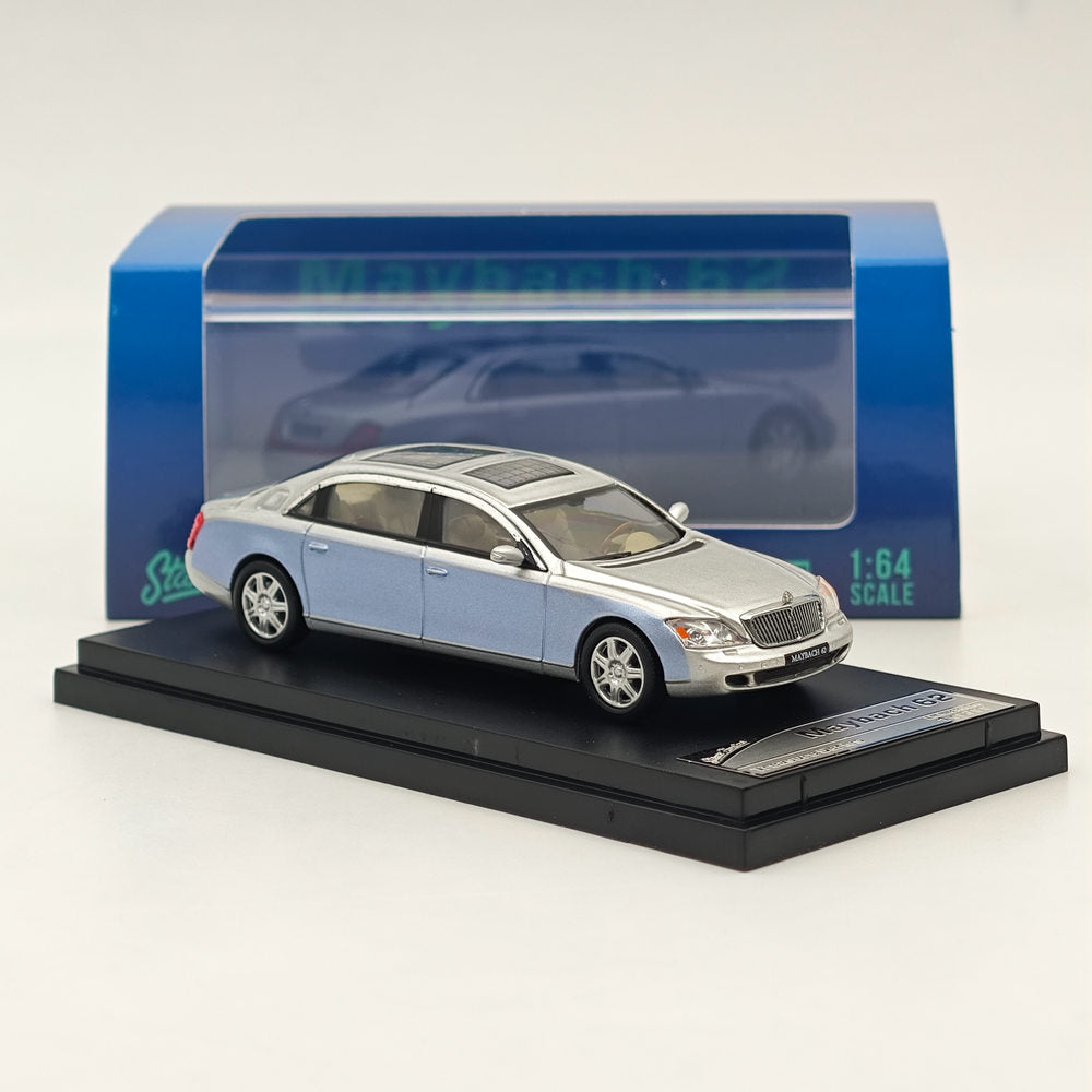 Modèle réduit de voiture moulé sous pression Mercedes Benz Maybach 62 SH 1/64 de Stance Hunters, collection argent