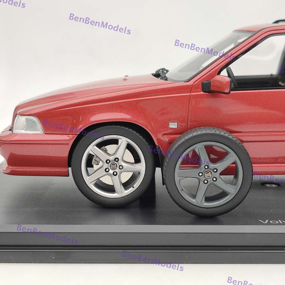 1/18 DNA Collectibles VOLVO V70 R P80 1998 DNA000154 Resin Model Car Limited Red