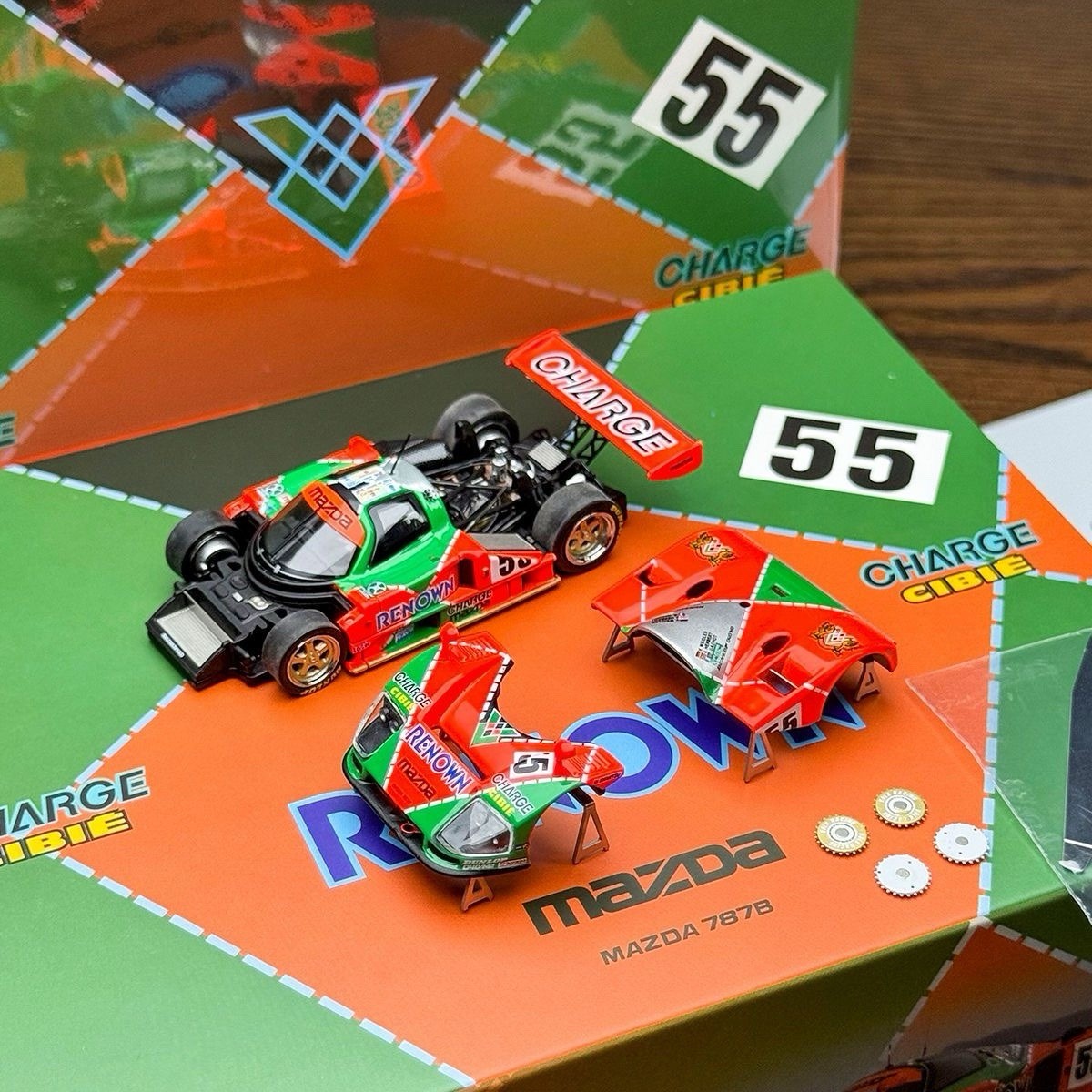 MH 1:64 Mazda 787B Le Mans Winner Diecast Model Front/Rear Removable Collectible