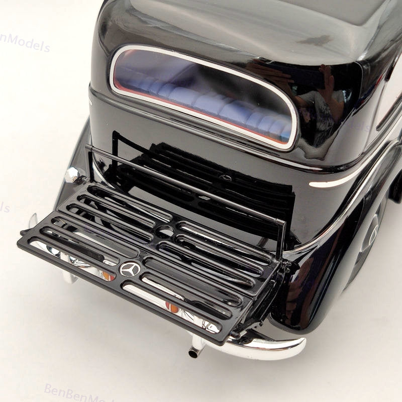 1/18 BOS Mercedes Benz 260D Pullman Limousine Black 1937 Limited Collection