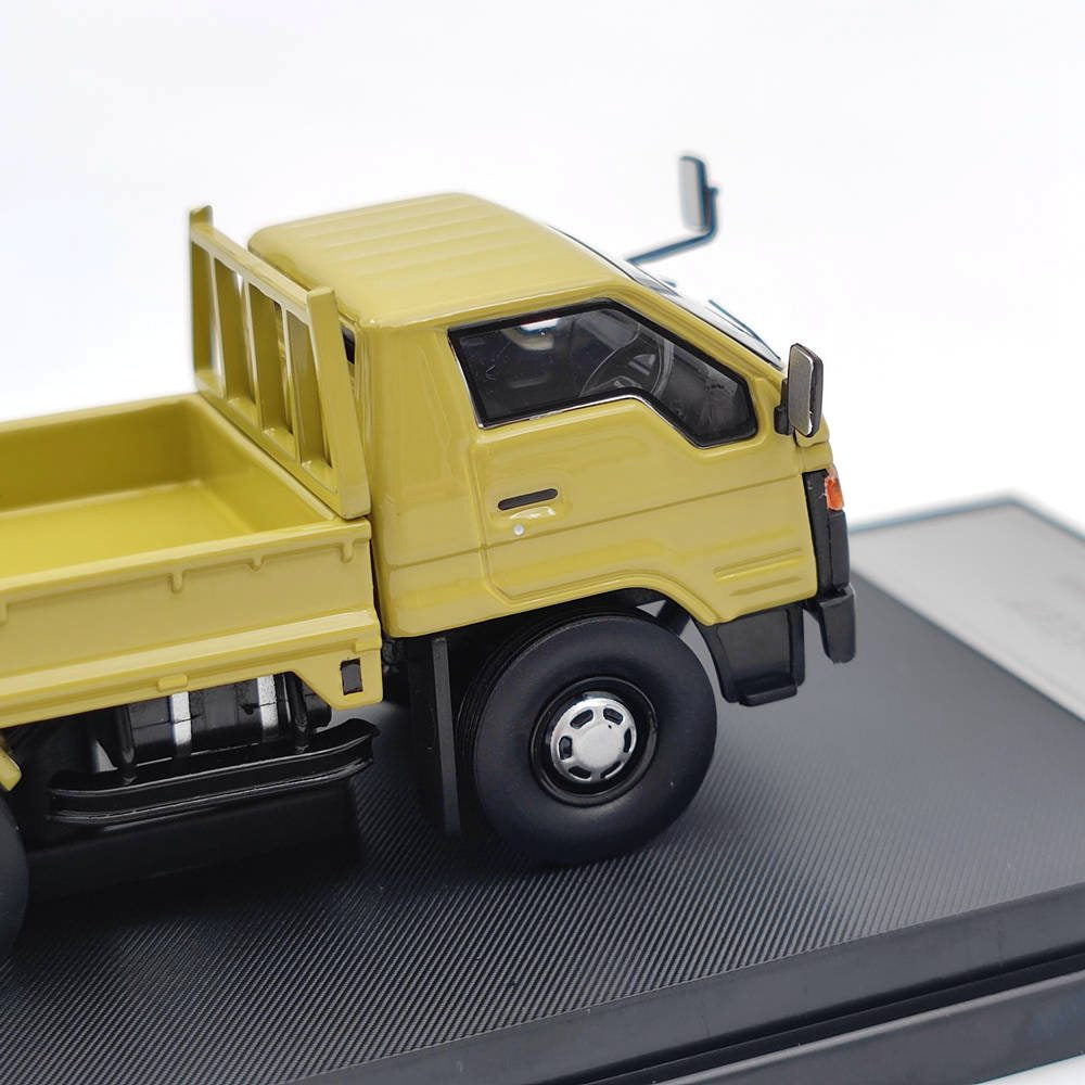 Master 1:64 Toyota Dyna Light Truck Double Rangée Siège Châssis En Métal Jouets Modèles De Voitures Hobby Collection Cadeaux