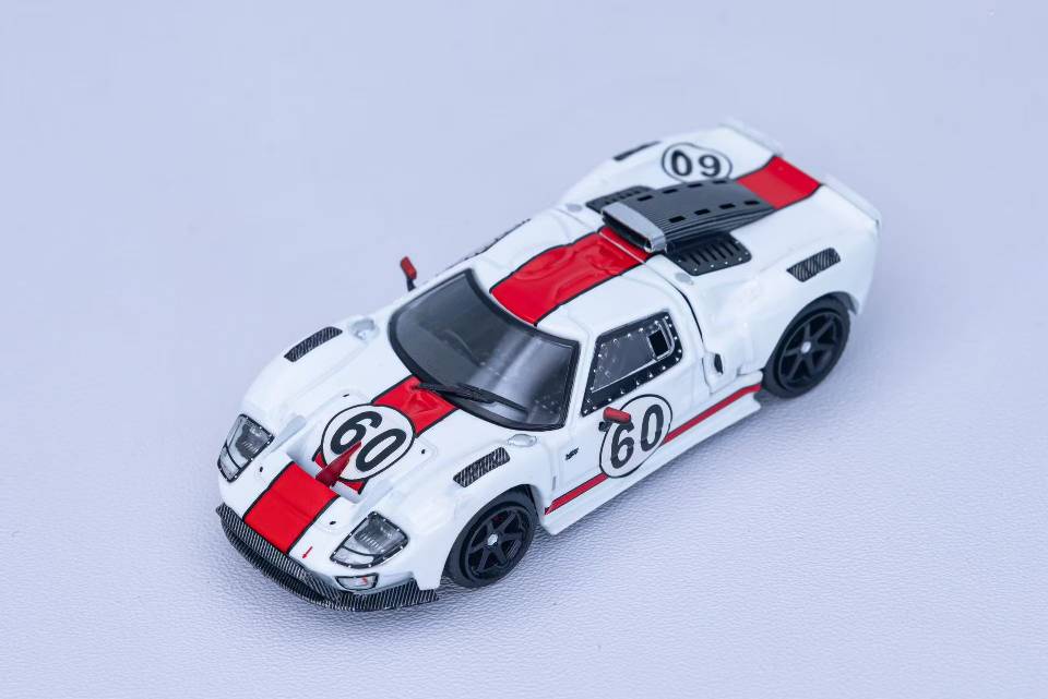 Rhino Model RM 1:64 GT40 #15 #60 Magnetic Hood Limited Edition Diecast Model Car