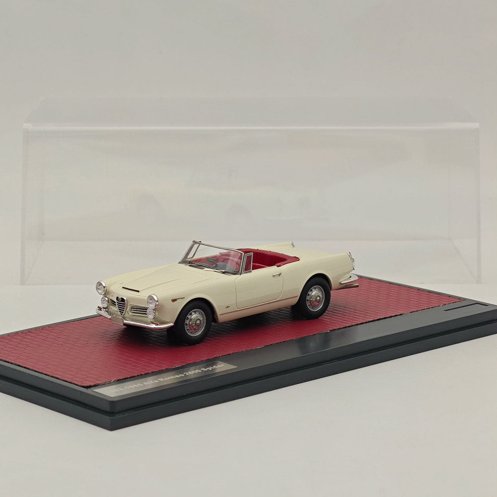1/43 MATRIX-MODELS Alfa Romeo 2600 Spider 1962-1965 Voiture en résine blanche limitée