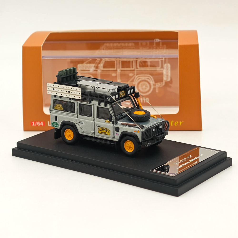 Master 1:64 Land Rover Defender 110 Camel Cup Special Edition Diecast Toys Car Models Miniature Hobby Collectible Gifts With Accessories